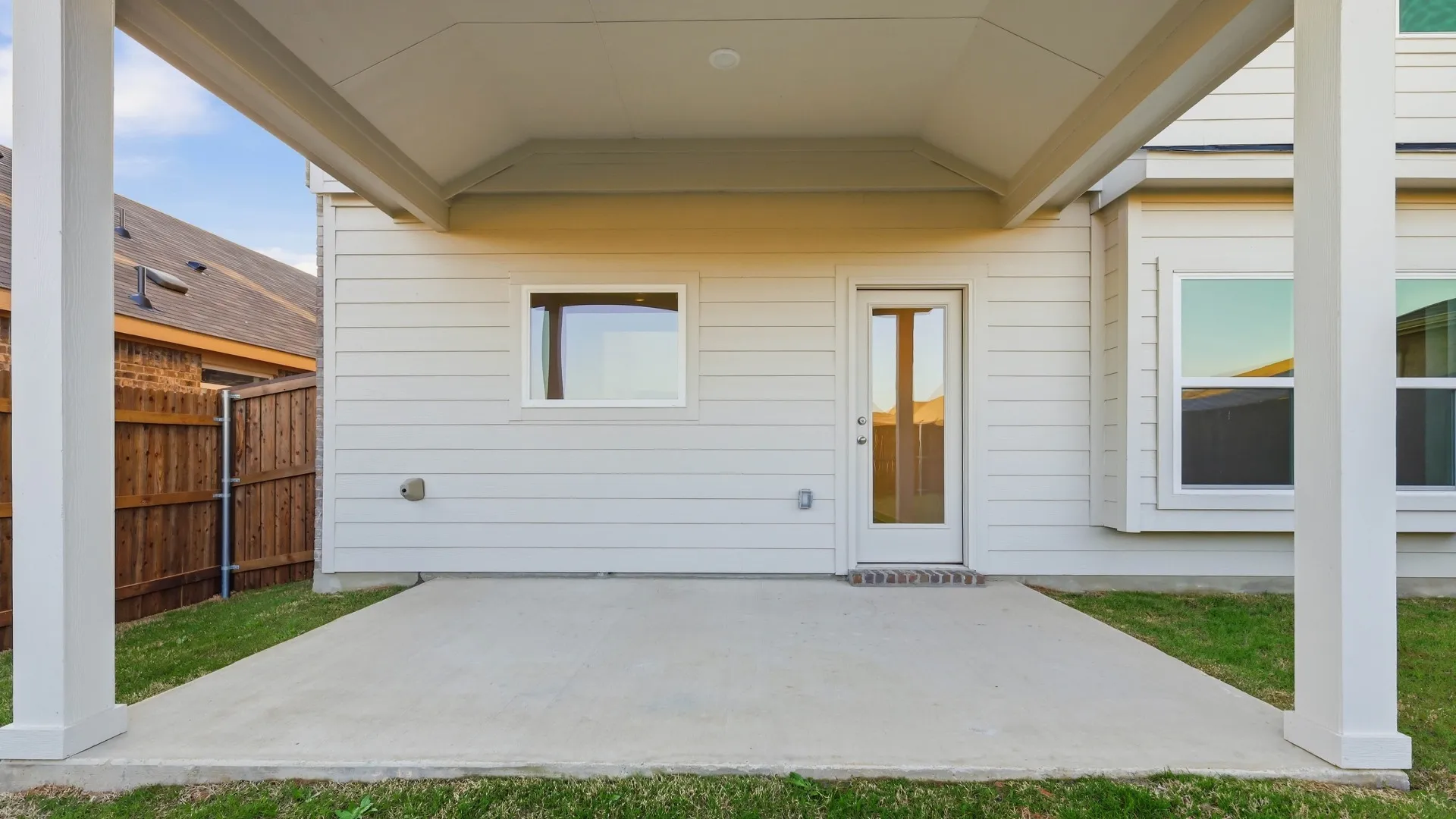 Latitude at 1568 Forge Pond Lane, Forney, Texas: photo 2
