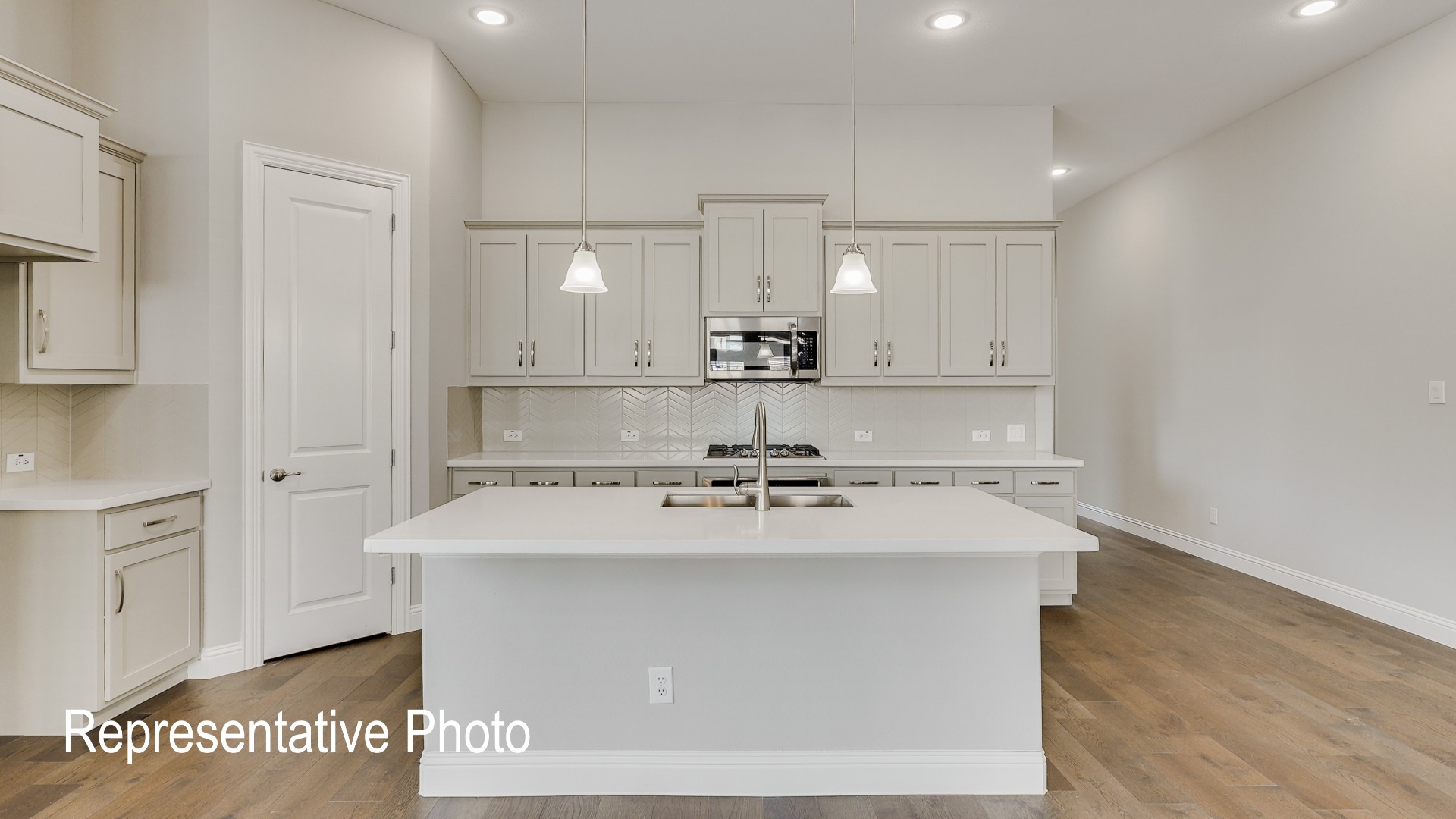 Augusta at 1872 Night Owl Way, Mesquite, Texas: photo 3