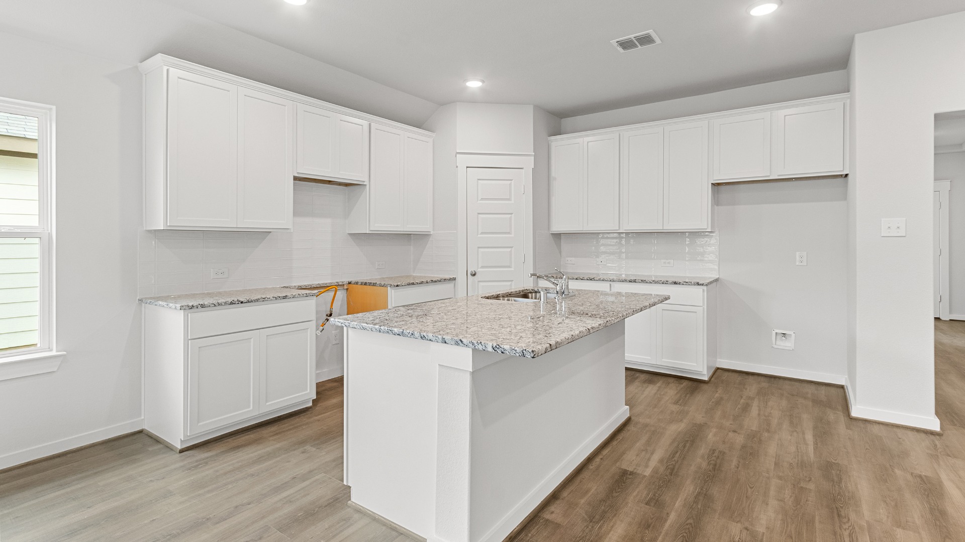 4705 Luna Landing Drive Floor Plan | Sunterra | DRB Homes.