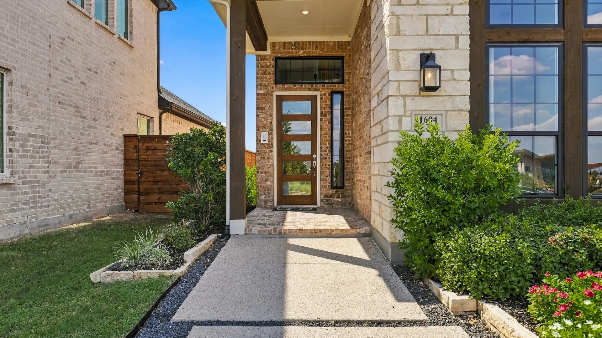 Nashville II at 1604 Casting Ridge, Mesquite, Texas: photo 2