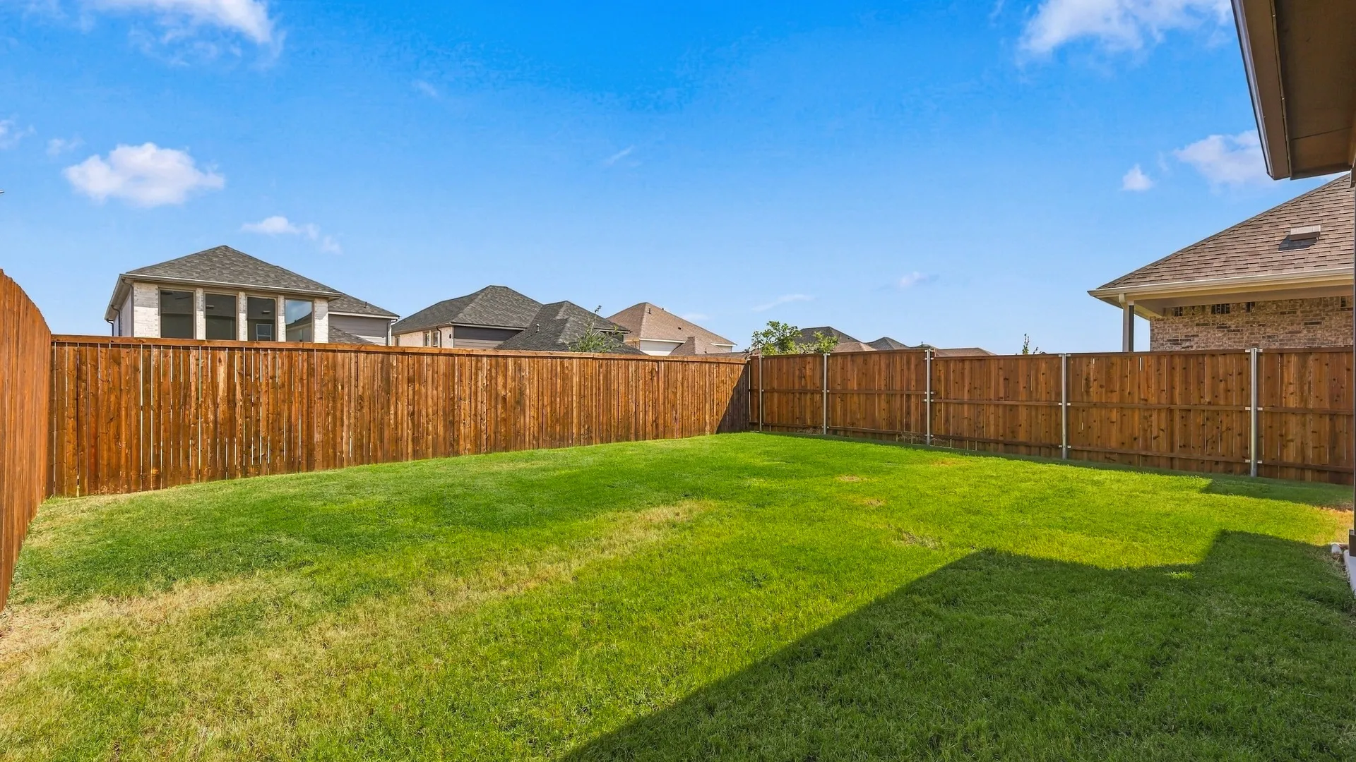 Latitude at 5301 Millbrook Drive, McKinney, Texas: photo 2
