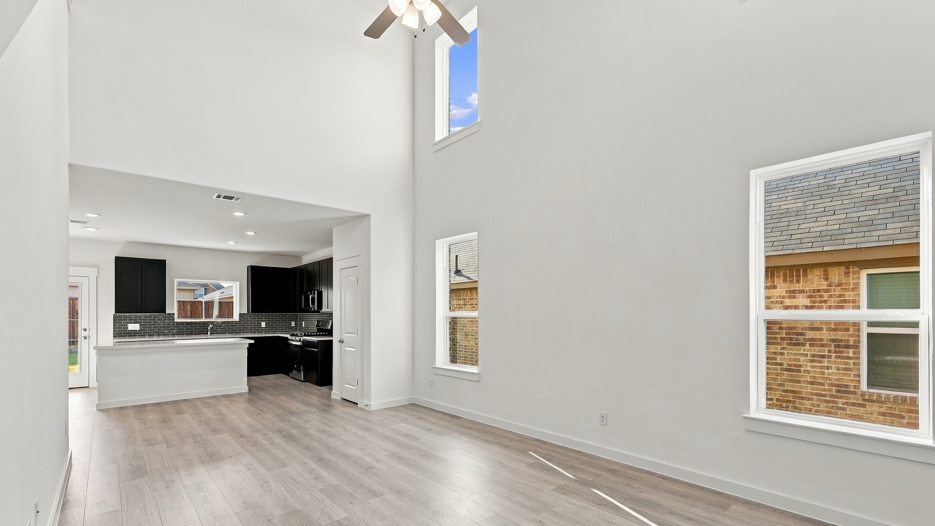 Latitude at 1710 Glacial Beech Lane, Forney, Texas: photo 2
