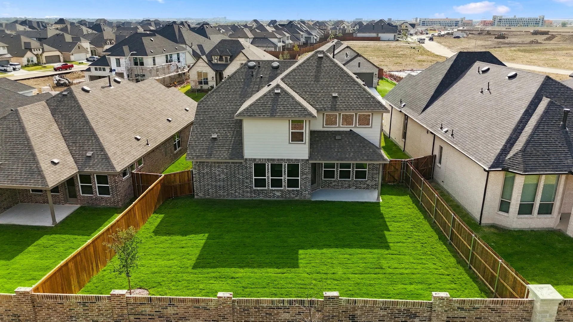 Hickory at 16517 Japanese Maple Drive, Fort Worth, Texas: photo 2