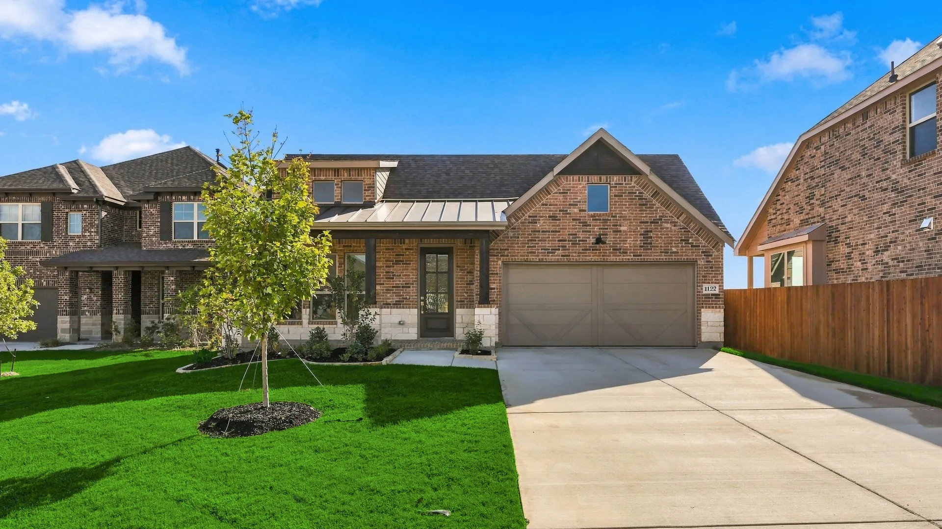 Laurel at 1122 Rothland Court, Red Oak, Texas: photo 3